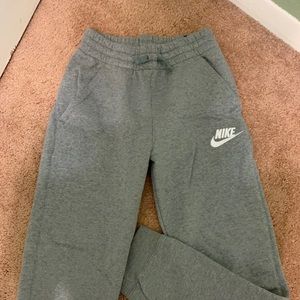 Nike sweatpants youth